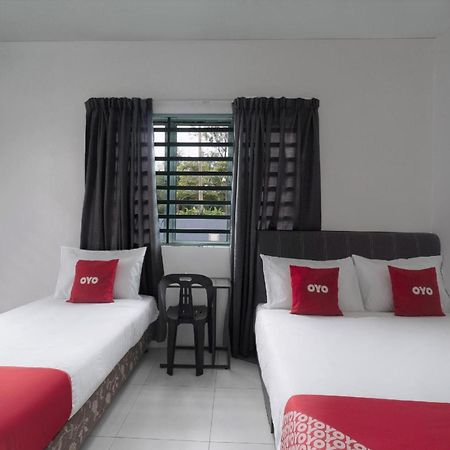 Oyo 91089 Motel Fasa 2B Seri Manjung Exterior photo
